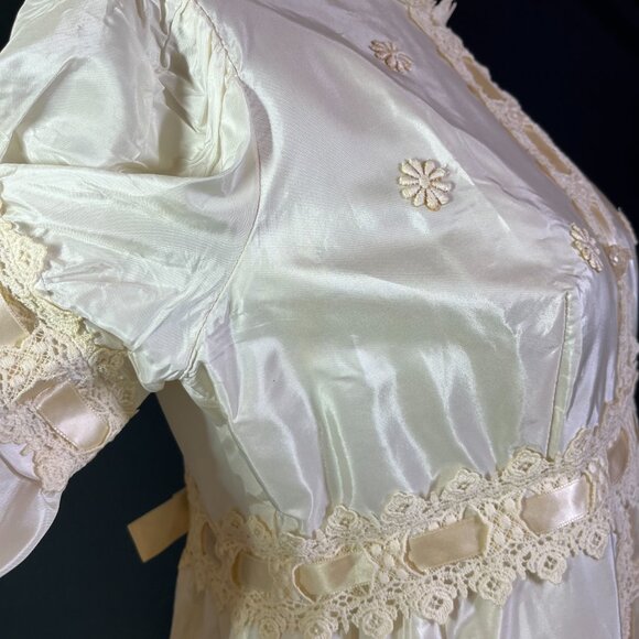 Vintage 60s or early 70s Cream Wedding Dress Lace High Waist *Flaws - Picture 16 of 16